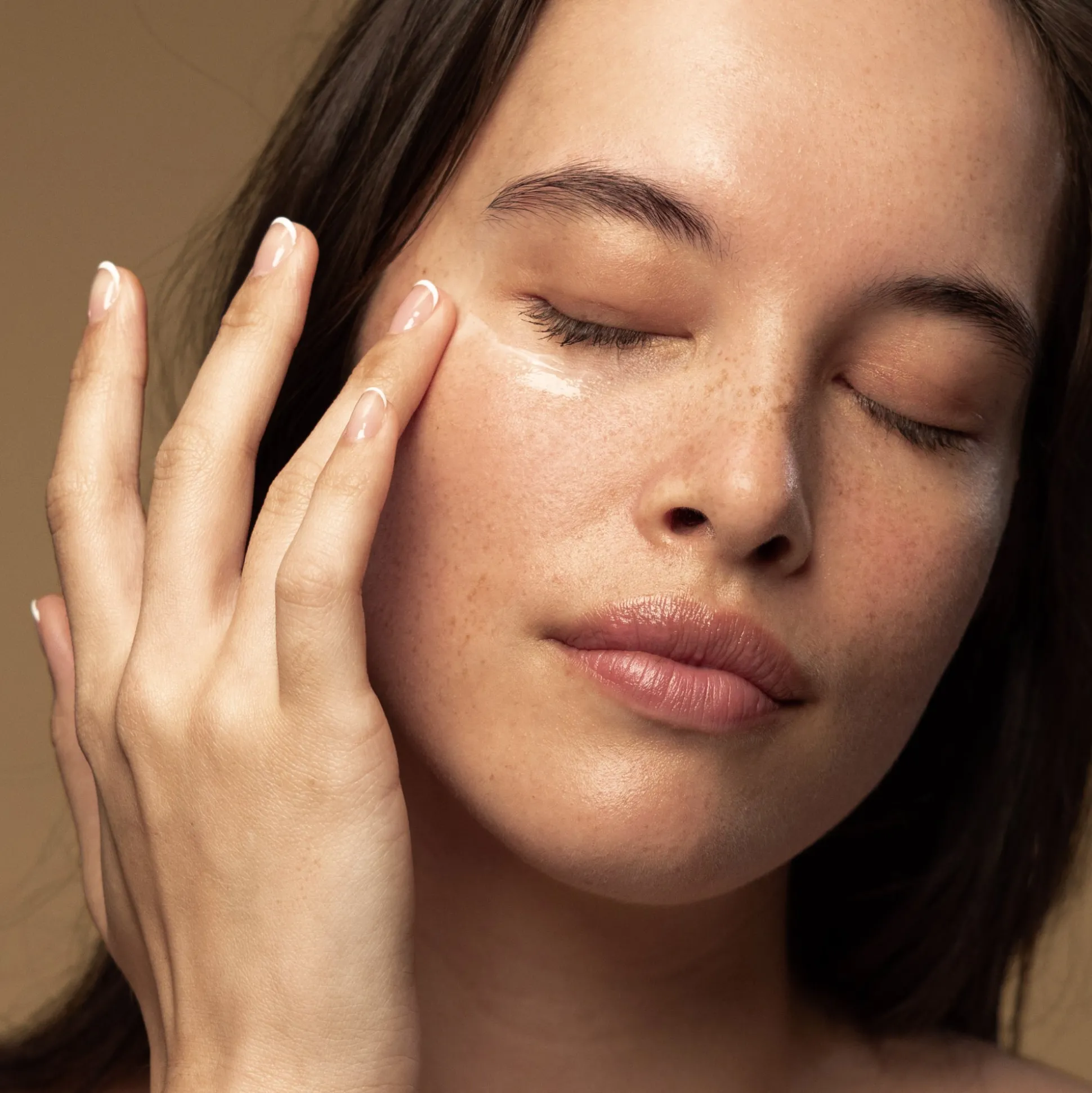 Kiwi Seed Oil Crème Contour des Yeux