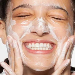 Special Cleansing Gel Nettoyant Moussant