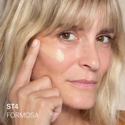 Super Serum Skin Tint SPF30 Fond de Teint Léger