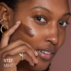 Super Serum Skin Tint SPF30 Fond de Teint Léger