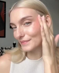 Super Serum Skin Tint SPF30 Fond de Teint Léger