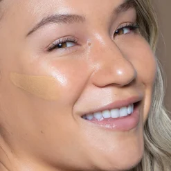 True Skin Foundation Fond de Teint Sérum